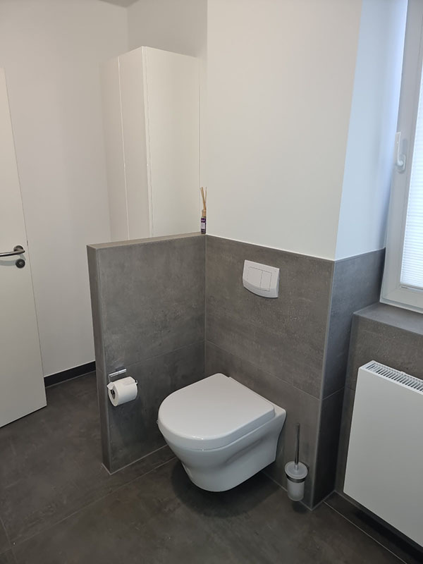 DOKTORbad Hannover seit 1996 Badezimmersanierung 3D-Badplanung Barrierefrei Behindertengerecht Altersgerechte Badezimmer, Bäder, Duschumbauten, Glasduschen, Badmöbel, 3D-Planung, Komplettpreis, Hand in Hand