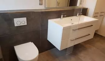 DOKTORbad Hannover seit 1996 Badezimmersanierung 3D-Badplanung Barrierefrei Behindertengerecht Altersgerechte Badezimmer, Bäder, Duschumbauten, Glasduschen, Badmöbel, 3D-Planung, Komplettpreis, Hand in Hand