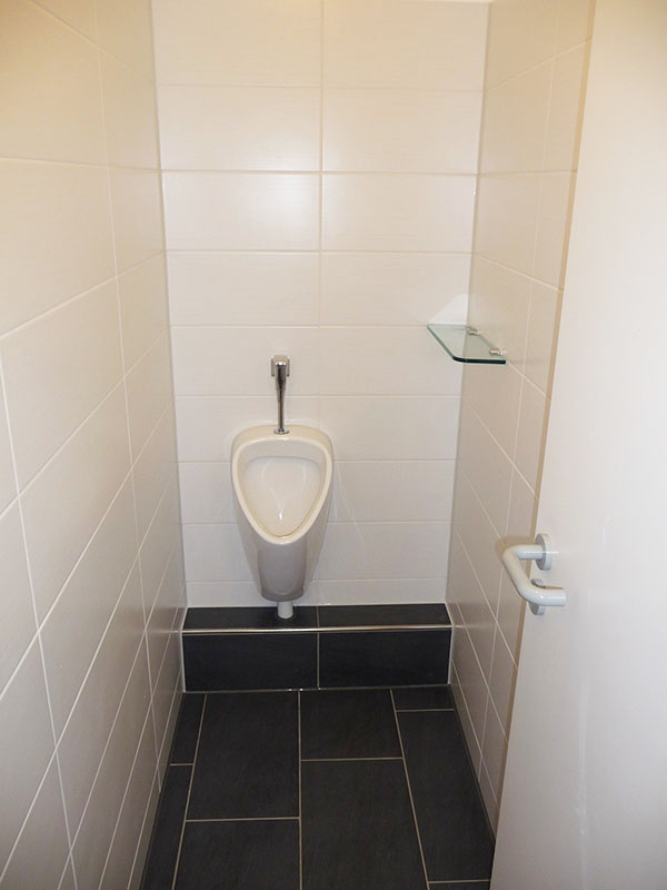 DOKTORbad Hannover seit 1996 Waschtische, Duschen, Spiegel, Sanitäranlage, Licht, Fliesen, Wandoberfläche,  Glassduschen, Flüssigtapete, Renovieren, Sanieren, Miet- & Gewerbeobjekte, Badausstattung