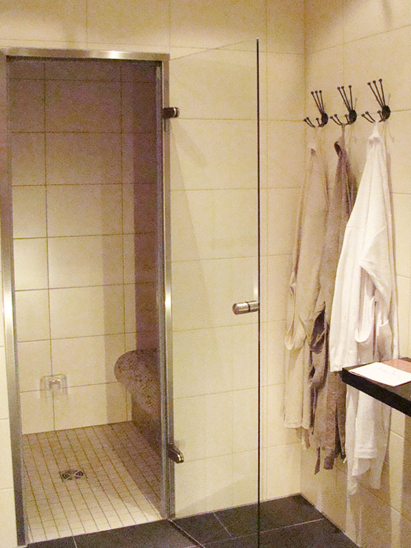 DOKTORbad Hannover seit 1996 Waschtische, Duschen, Spiegel, Sanitäranlage, Licht, Fliesen, Wandoberfläche,  Glassduschen, Flüssigtapete, Renovieren, Sanieren, Miet- & Gewerbeobjekte, Badausstattung